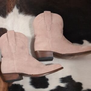 Tecovas Lucy Rose Suede
